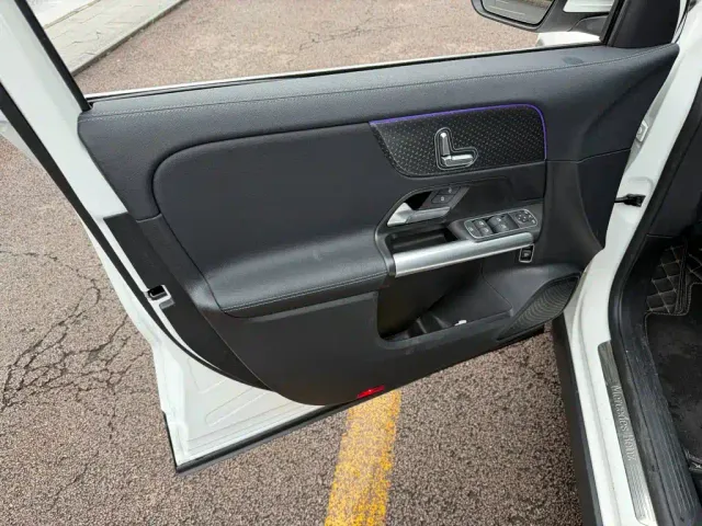 Mercedes-Benz GLA-Class — Фото автомобиля 6
