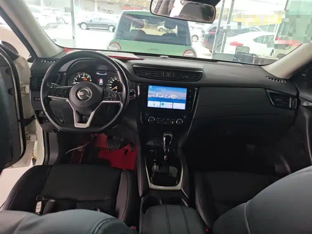 Nissan X-Trail — Фото автомобиля 9
