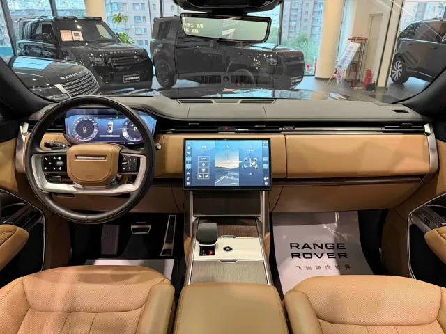 Land Rover Range Rover — Фото автомобиля 16