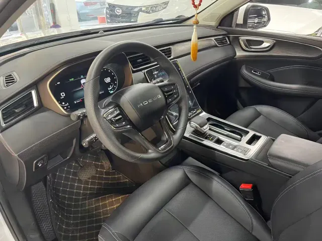 Roewe RX5 — Фото автомобиля 7