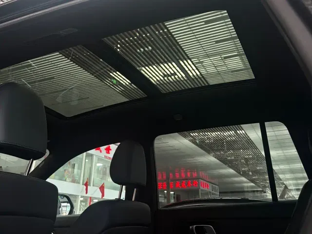 Li Auto ONE — Фото автомобиля 27