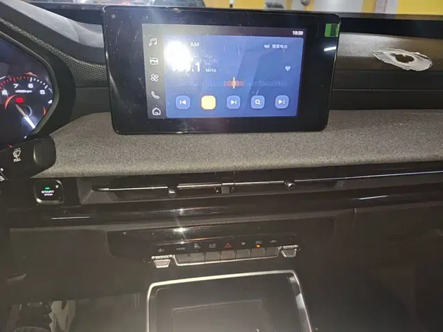 Wuling Xingchi — Фото автомобиля 12