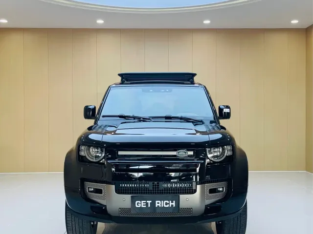 Land Rover Defender — Фото автомобиля 2