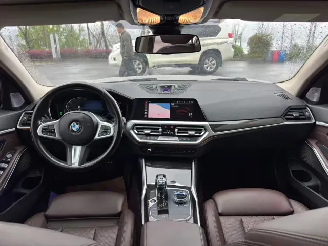 BMW 3 Series — Фото автомобиля 7
