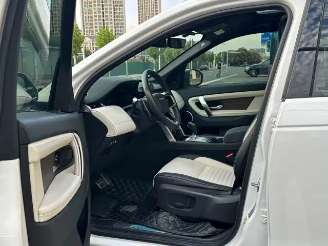 Land Rover Discovery Sport — Фото автомобиля 6