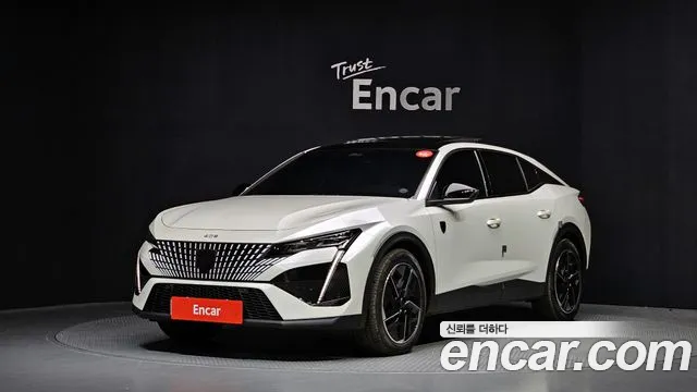 Фотография автомобиля — Peugeot 408 1.2 Pure Tech GT