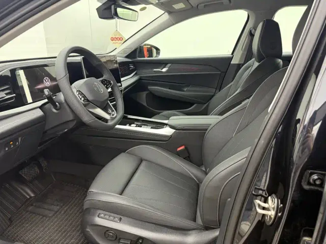 Volkswagen Passat — Фото автомобиля 10