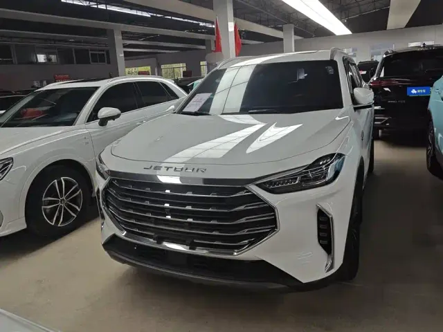 Jetour X70 Plus — Фото автомобиля 2