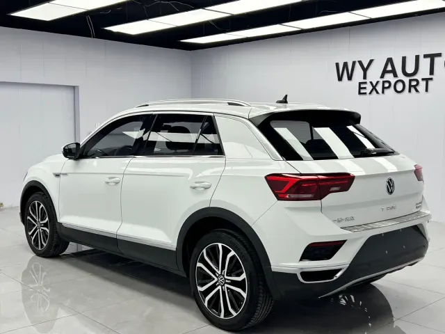 Volkswagen T-Roc — Фото автомобиля 6