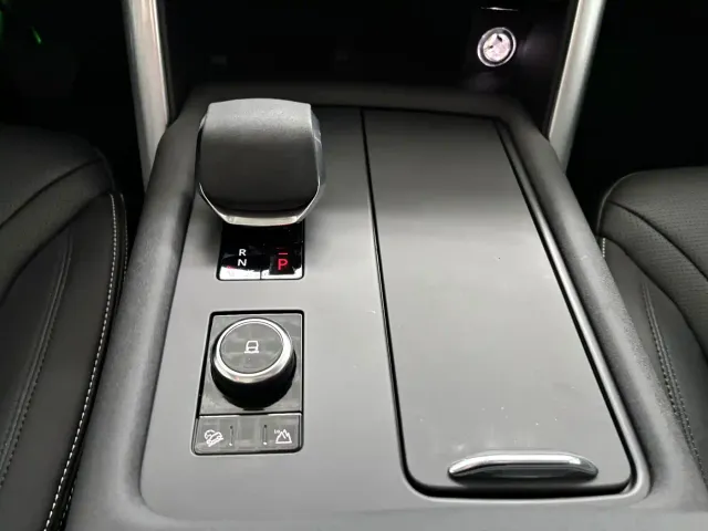 Land Rover Discovery — Фото автомобиля 18