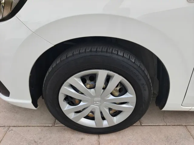 Honda Fit — Фото автомобиля 19