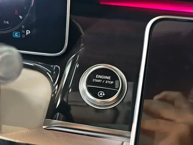 Mercedes-Benz Maybach S-Class — Фото автомобиля 16