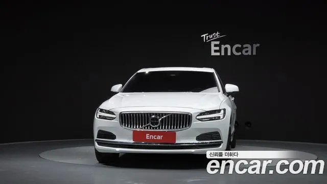 Вольво S90 — Фото автомобиля 3