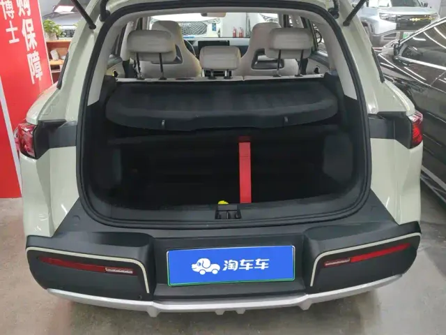 BYD Yuan UP — Фото автомобиля 4