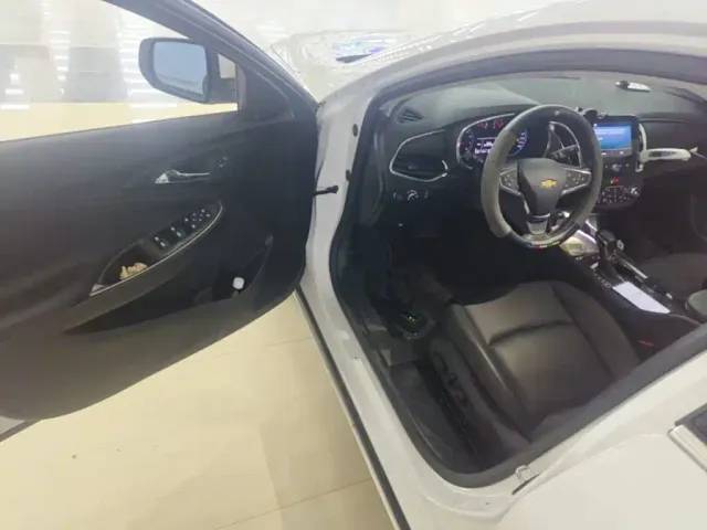 Chevrolet Malibu XL — Фото автомобиля 15