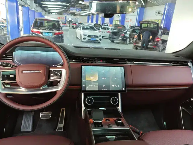 Land Rover Range Rover — Фото автомобиля 3