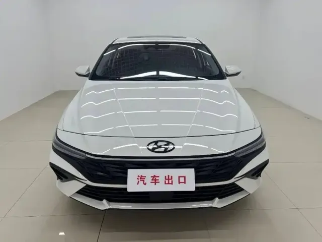 Hyundai Elantra 2023 Model 1.5L CVT LUX Premium Edition — Фото автомобиля 2