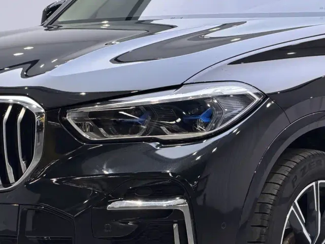 BMW X5 — Фото автомобиля 9