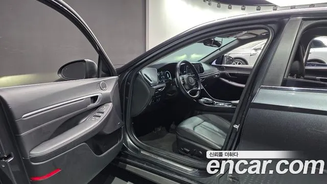 Hyundai Sonata — Фото автомобиля 10
