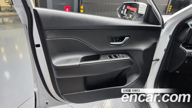 Hyundai Kona — Фото автомобиля 13