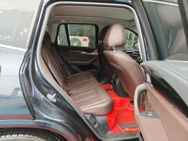 BMW X3 — Фото автомобиля 14