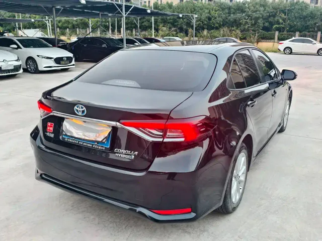 Toyota Corolla — Фото автомобиля 6