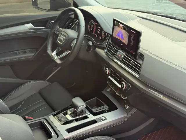 Audi Q5L — Фото автомобиля 15