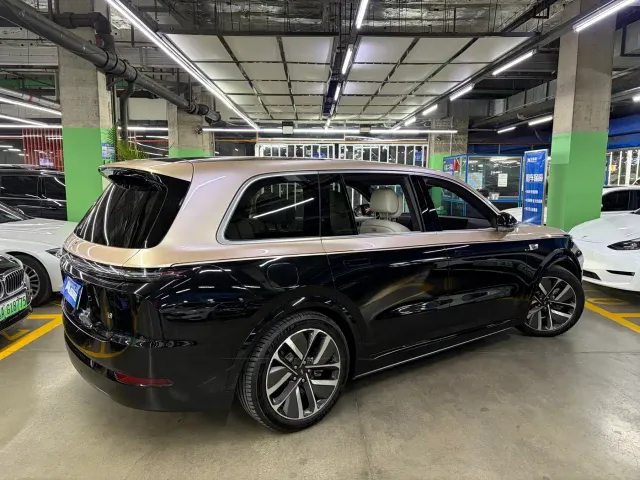 Li Auto L9 — Фото автомобиля 5