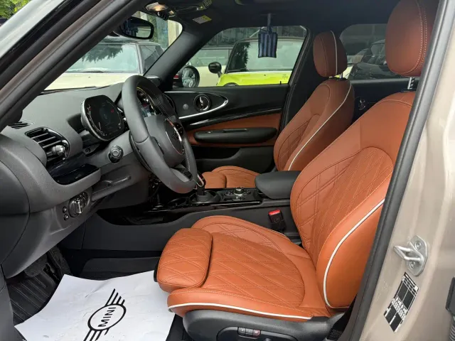MINI Clubman — Фото автомобиля 11