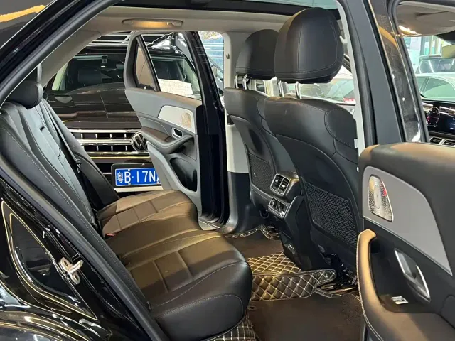 Mercedes-Benz GLE-Class — Фото автомобиля 10
