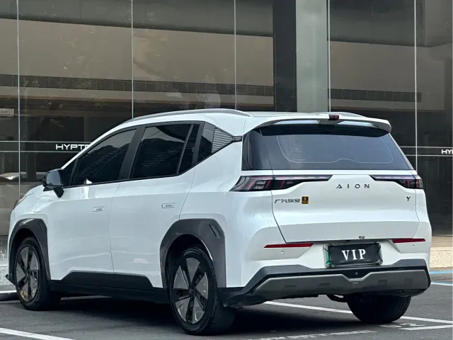 GAC Aion Y — Фото автомобиля 11