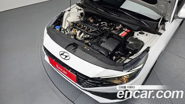 Hyundai Avante CN7 — Фото автомобиля 6