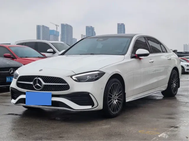 Фотография автомобиля — Mercedes-Benz C-Class