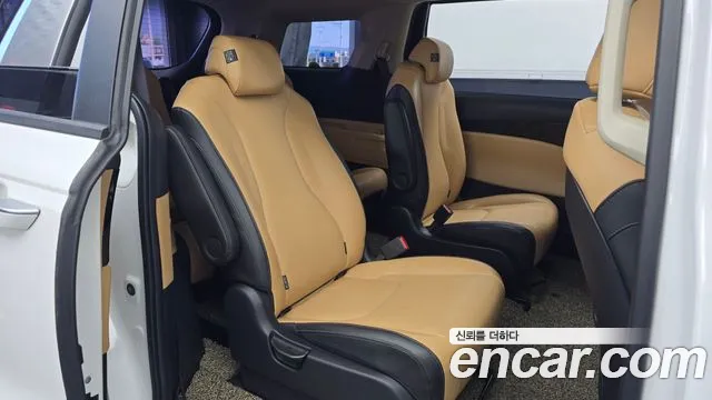 Kia Canival Carnival 4 поколение Бензин 9 мест Prestige — Фото автомобиля 10
