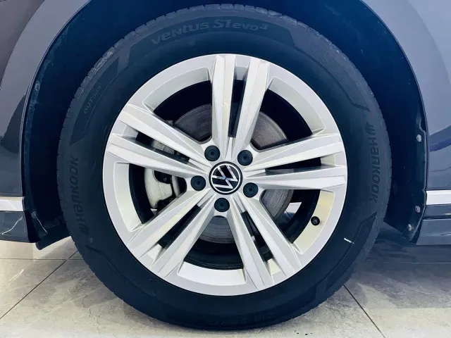 Volkswagen Magotan — Фото автомобиля 16