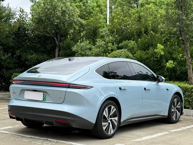 Nio ET5 — Фото автомобиля 5