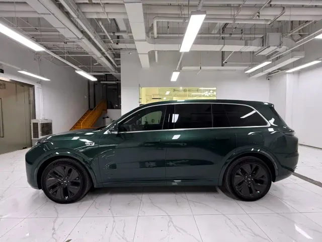 Li Auto L9 — Фото автомобиля 3