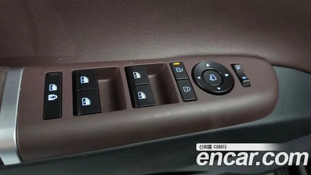 Hyundai Grandeur GN7 — Фото автомобиля 29