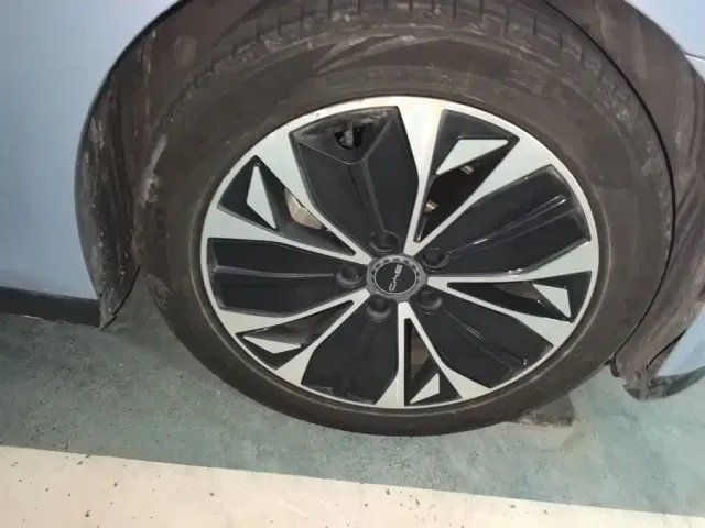 BYD Seal — Фото автомобиля 8