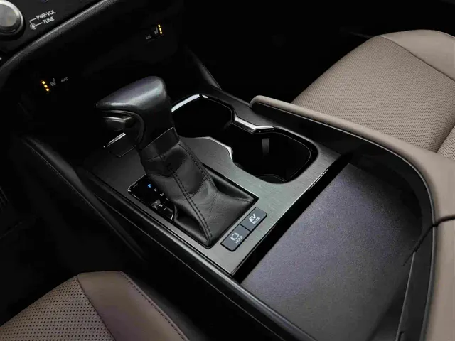 Lexus ES — Фото автомобиля 13