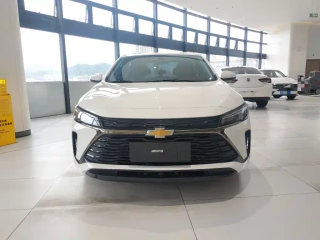 Chevrolet Monza — Фото автомобиля 2