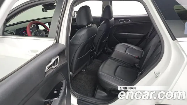 Kia Sportage Sportage 5-е поколение Дизель 2.0 2WD — Фото автомобиля 11