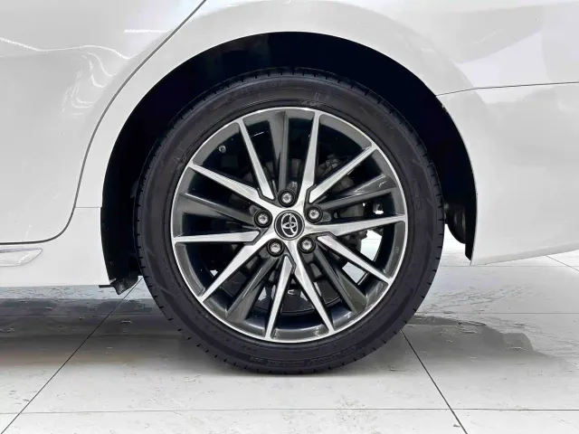 Toyota Camry — Фото автомобиля 4