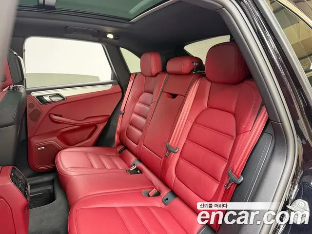 Porsche Macan — Фото автомобиля 19