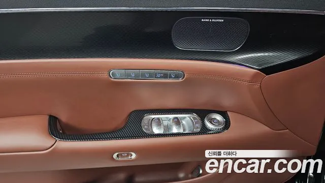 Genesis G90 — Фото автомобиля 27