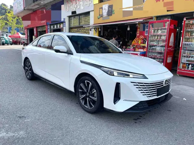 Changan Lamore — Фото автомобиля 2