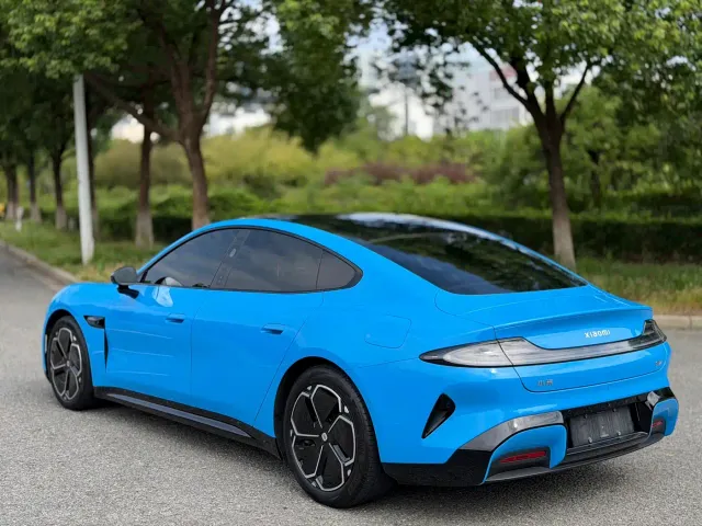 Xiaomi SU7 — Фото автомобиля 7