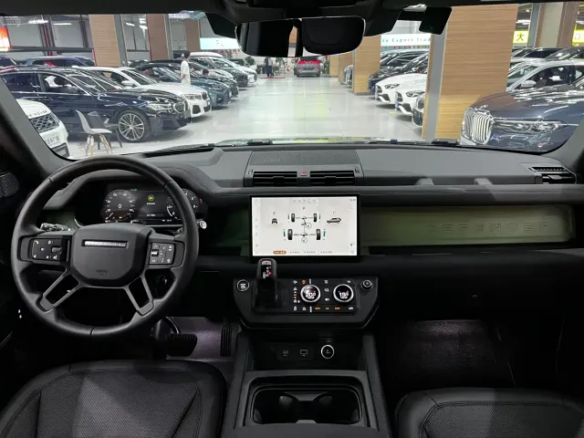 Land Rover Land Rover Defender 2023 110 3.0T P400 75th Anniversary Legend Edition — Фото автомобиля 10