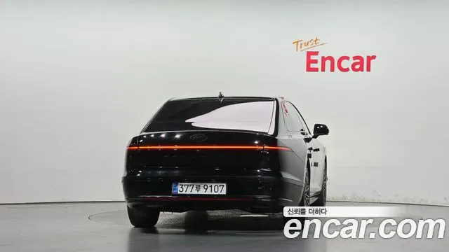 Hyundai Grandeur GN7 — Фото автомобиля 4