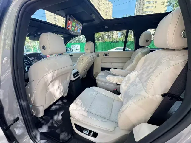 Li Auto L9 — Фото автомобиля 4